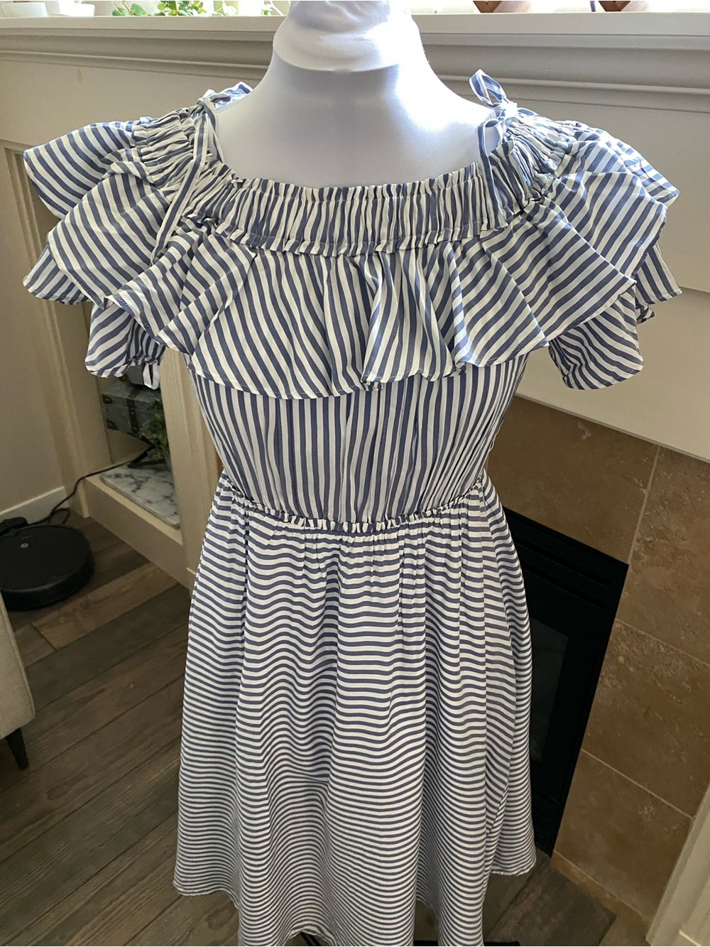 NWT LOFT Striped Off-Shoulder Ruffle Dress - Blue & White - Picture 3 of 5
